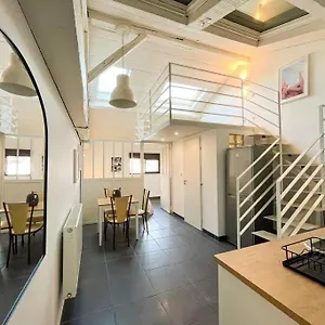 suite-coraline-check-in-h24.hotels-rhonealpes.com/